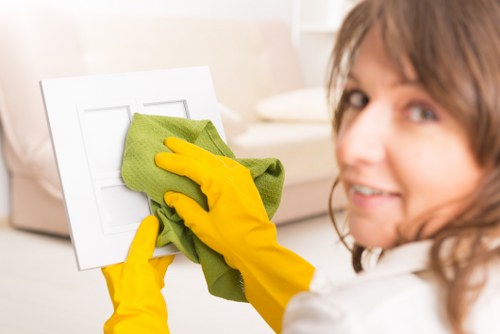Local oven cleaning for a commercial kitchen near SW10